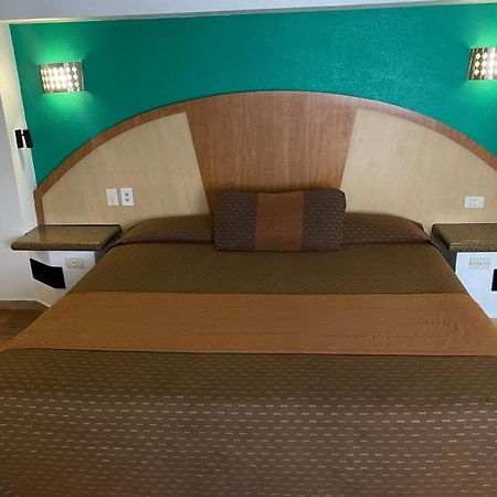 Hotel Villa De Madrid 멕시코 시 외부 사진
