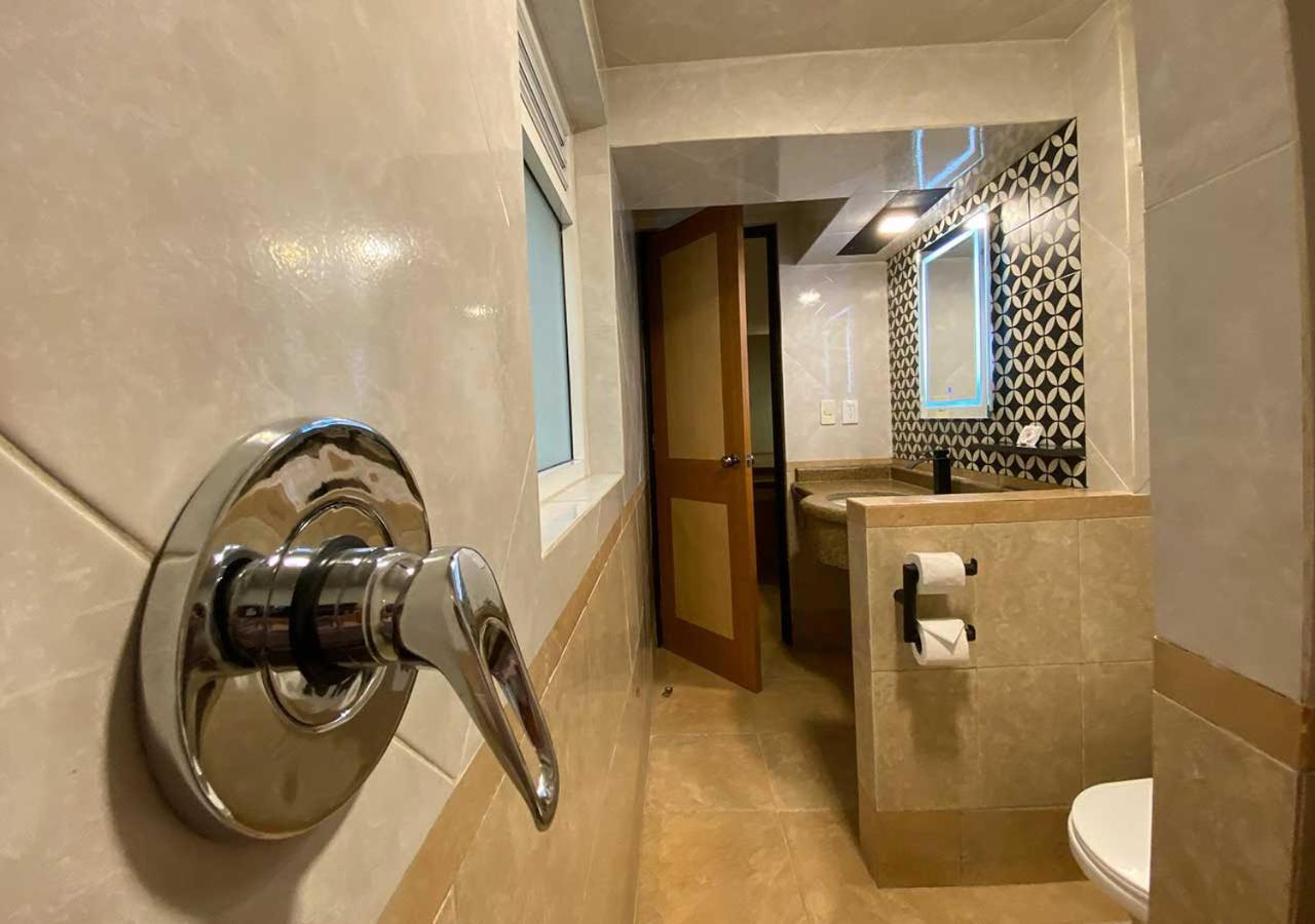 Hotel Villa De Madrid 멕시코 시 외부 사진