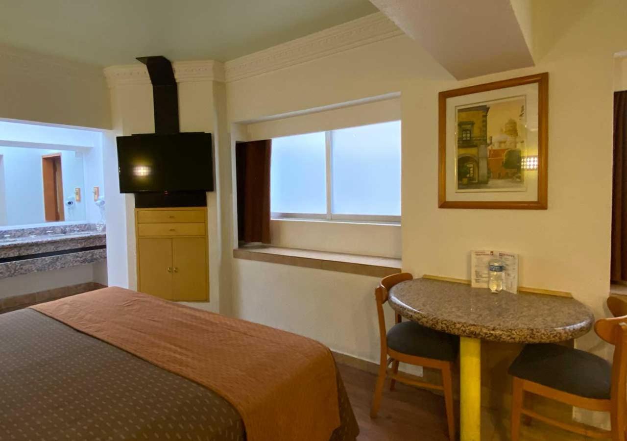 Hotel Villa De Madrid 멕시코 시 외부 사진