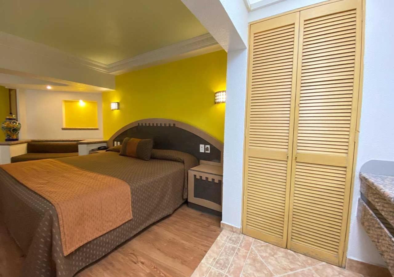 Hotel Villa De Madrid 멕시코 시 외부 사진