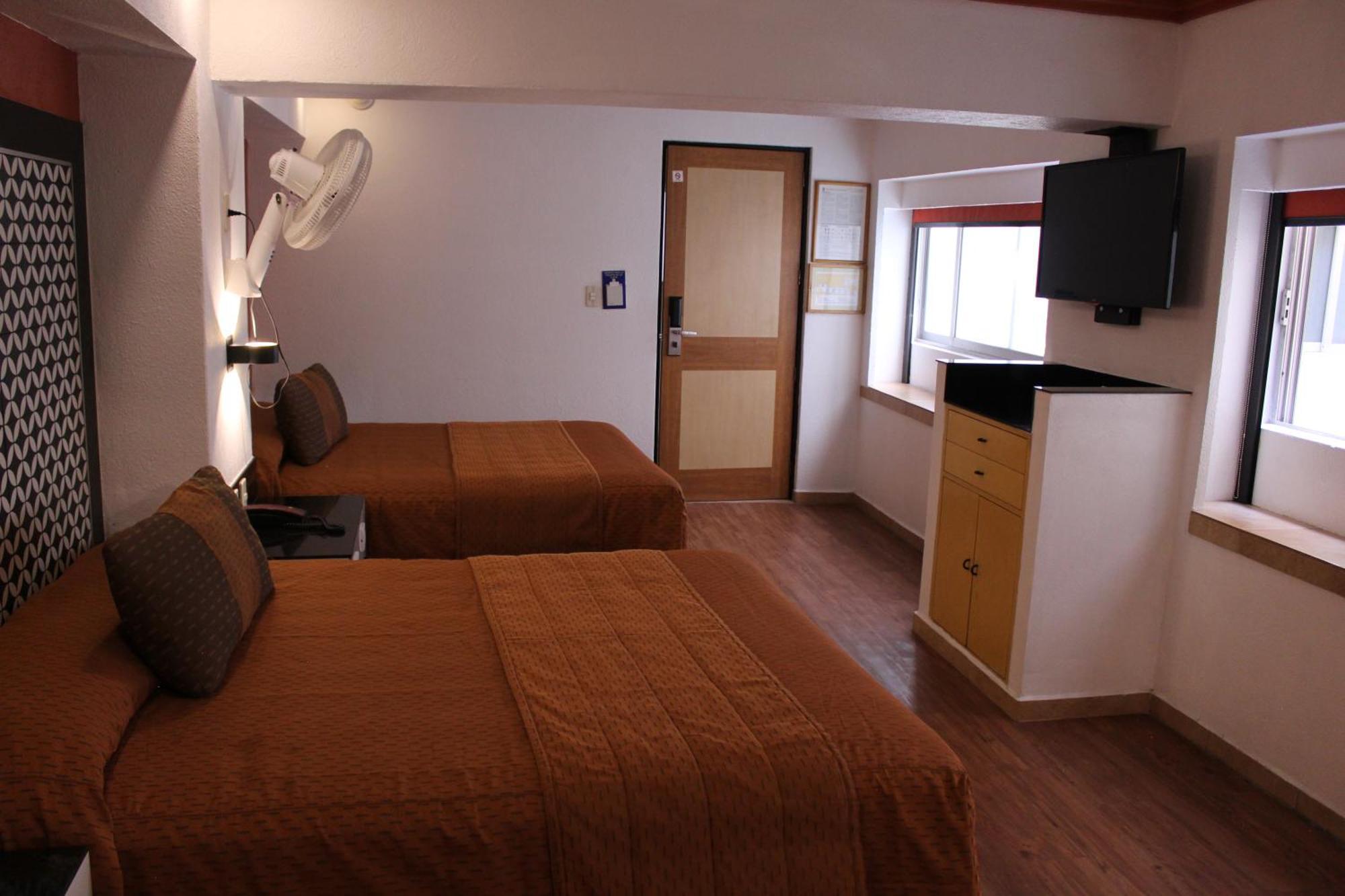 Hotel Villa De Madrid 멕시코 시 외부 사진