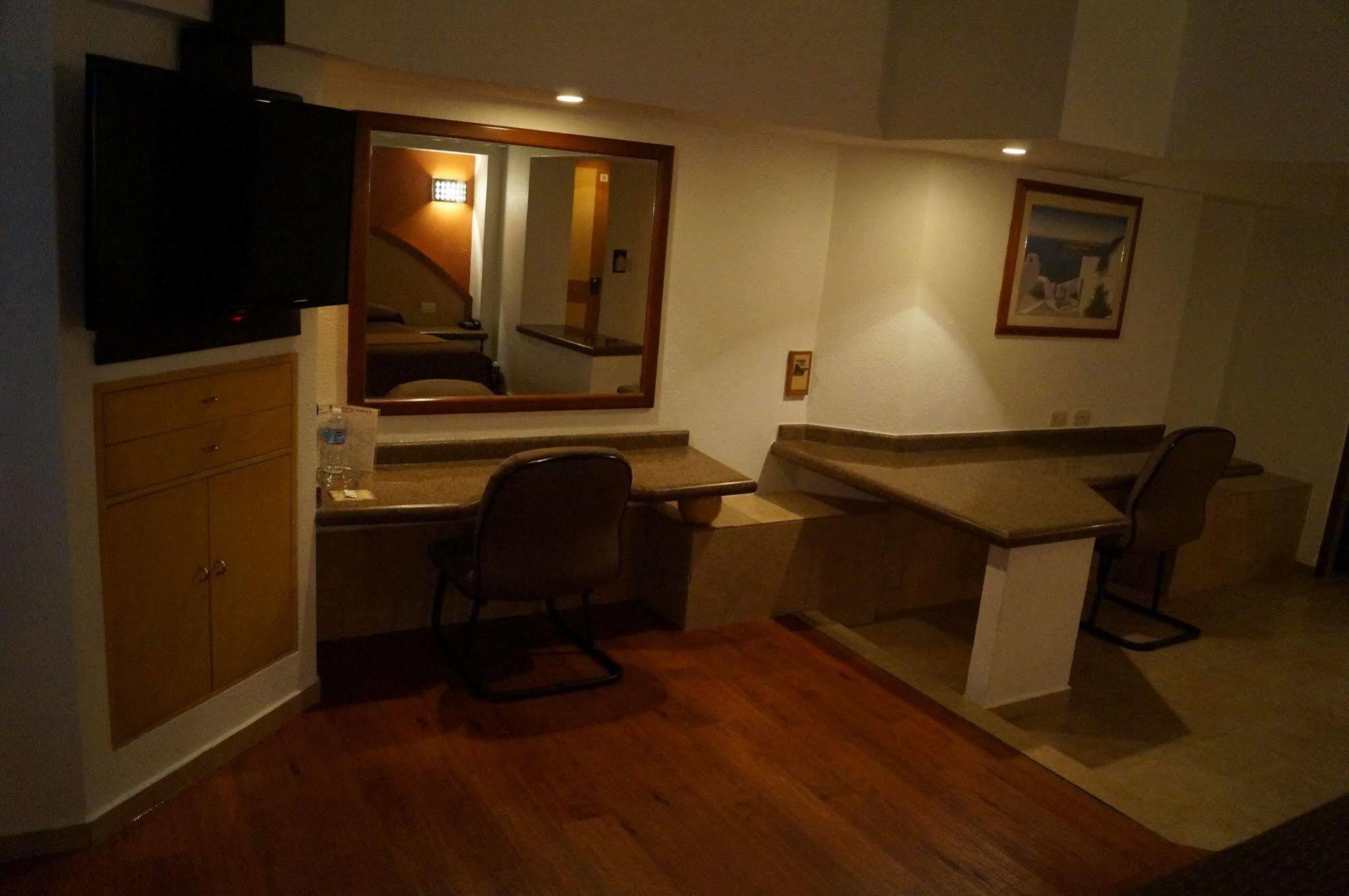 Hotel Villa De Madrid 멕시코 시 외부 사진