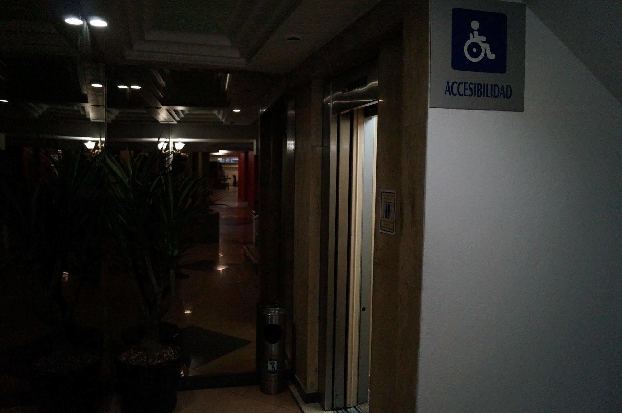 Hotel Villa De Madrid 멕시코 시 외부 사진